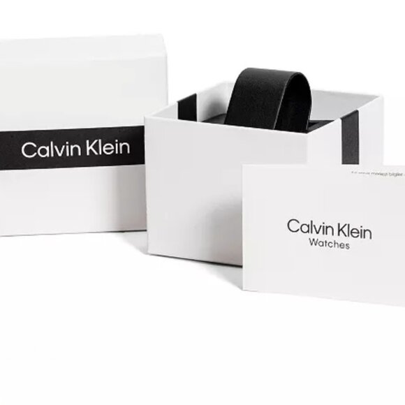 Women's Gold Tone Watch - Picture 6 of 7